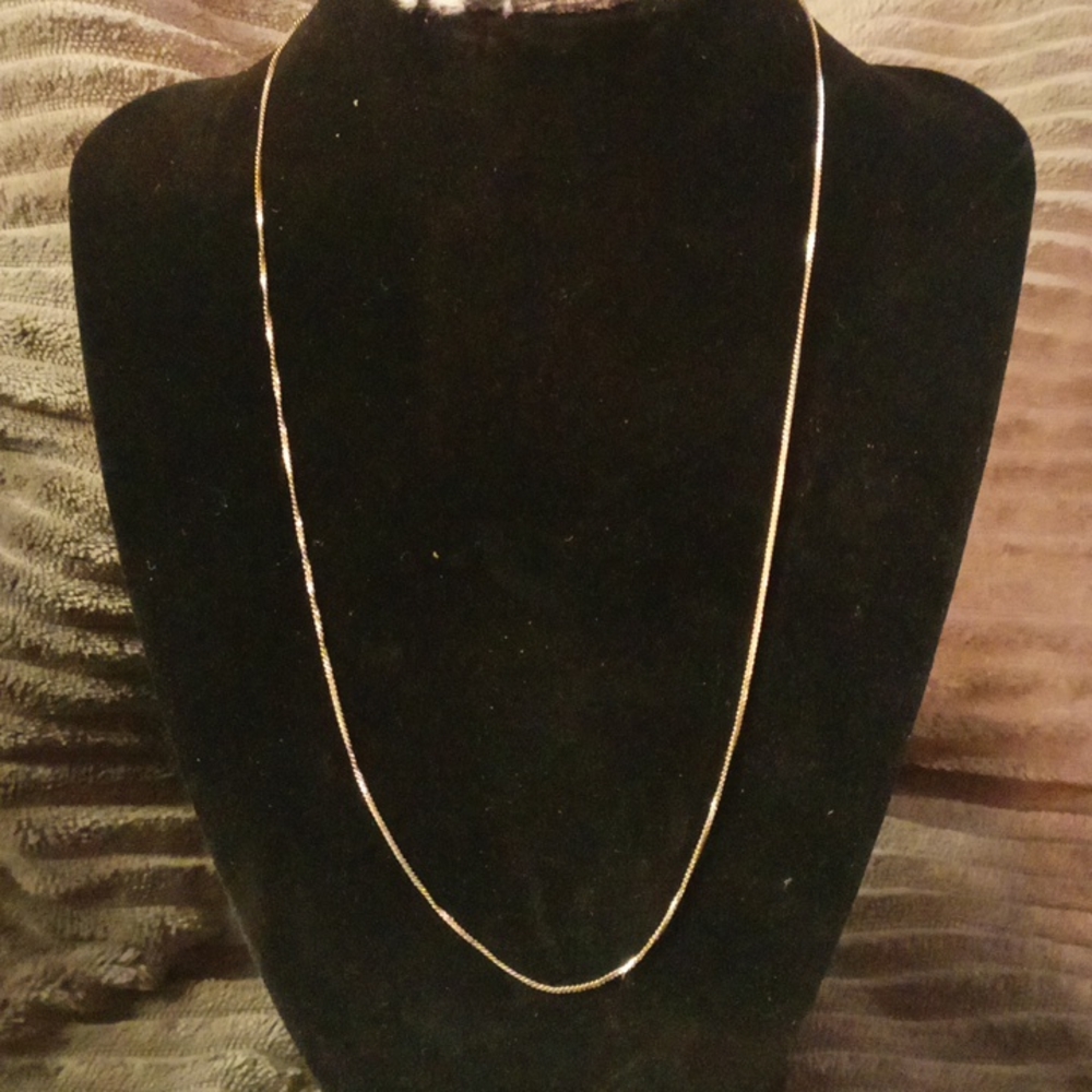 Silver neklace